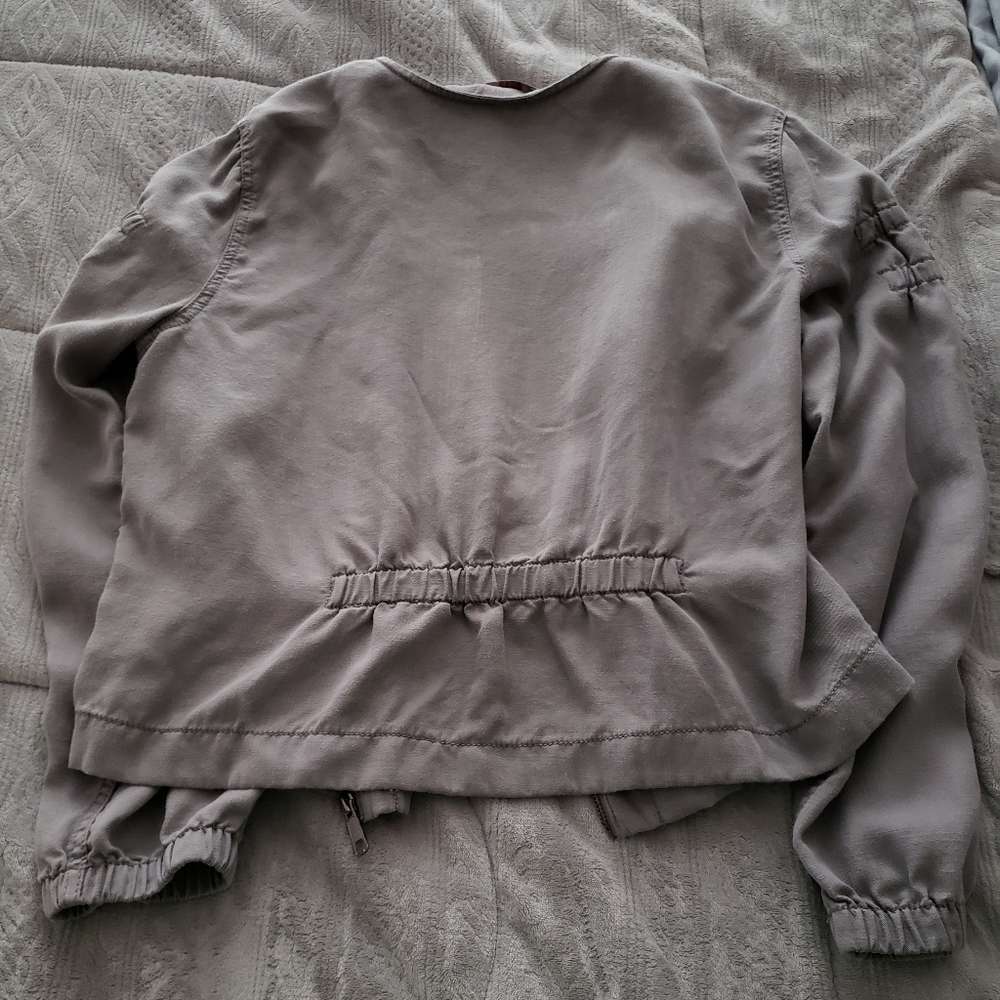 Loft Jacket - Picture 4 of 8